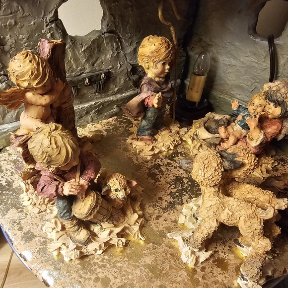 Vintage Enesco O Whittle Town of Bethlehem Nativity Scene - Picture 2 of 8